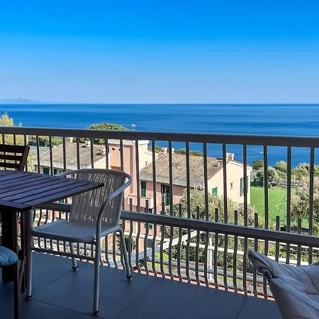 Fantastico Con Vista Mare In Pineta
