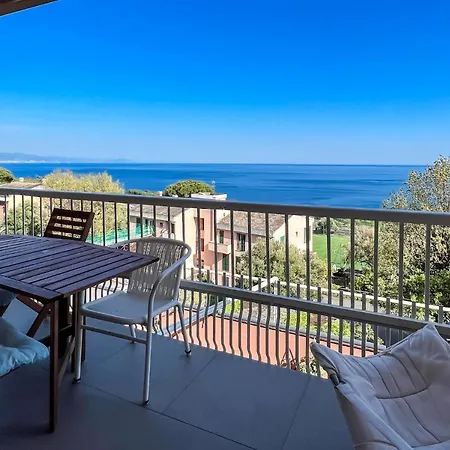 Fantastico Con Vista Mare In Pineta * ヴァラッツェ