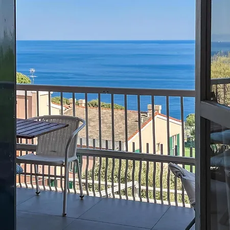 Fantastico Con Vista Mare In Pineta Apartment Varazze