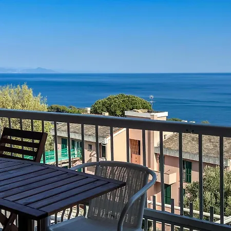 Apartment Fantastico Con Vista Mare In Pineta Varazze